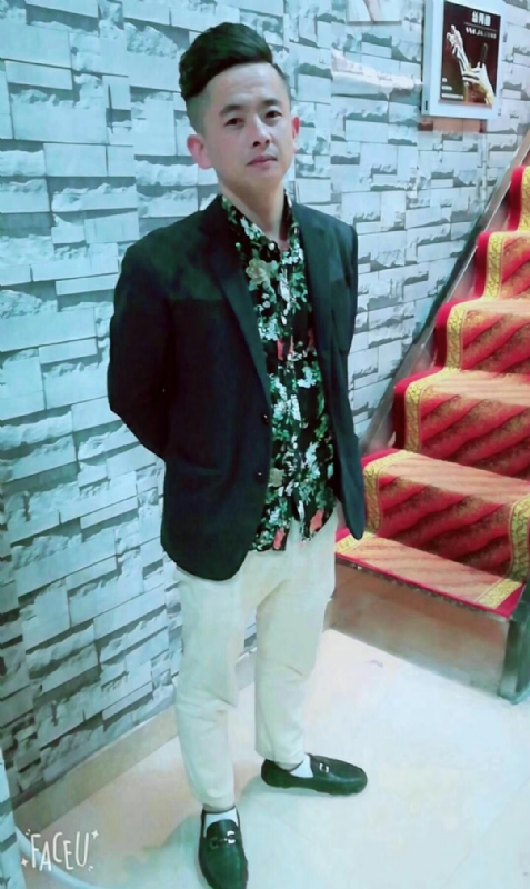 男人三十而立的第一张照片--九江相亲服务中心