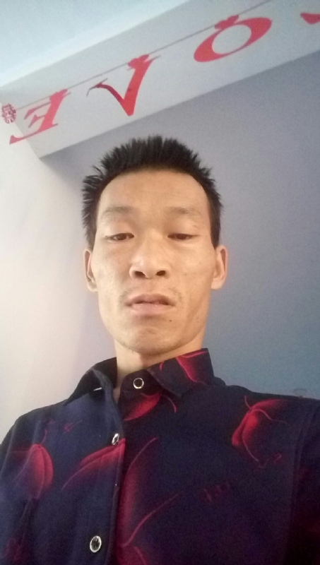 向阳的第一张照片--九江相亲服务中心