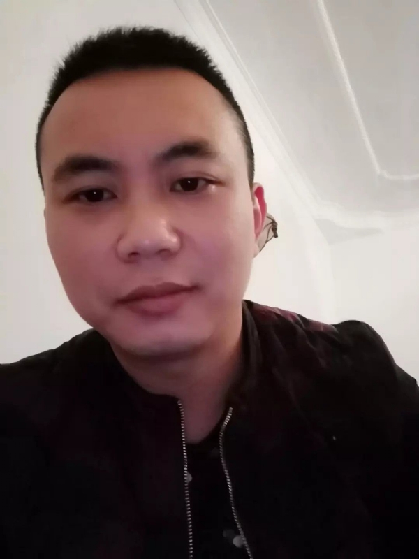 喜闻香气的第一张照片--九江相亲服务中心