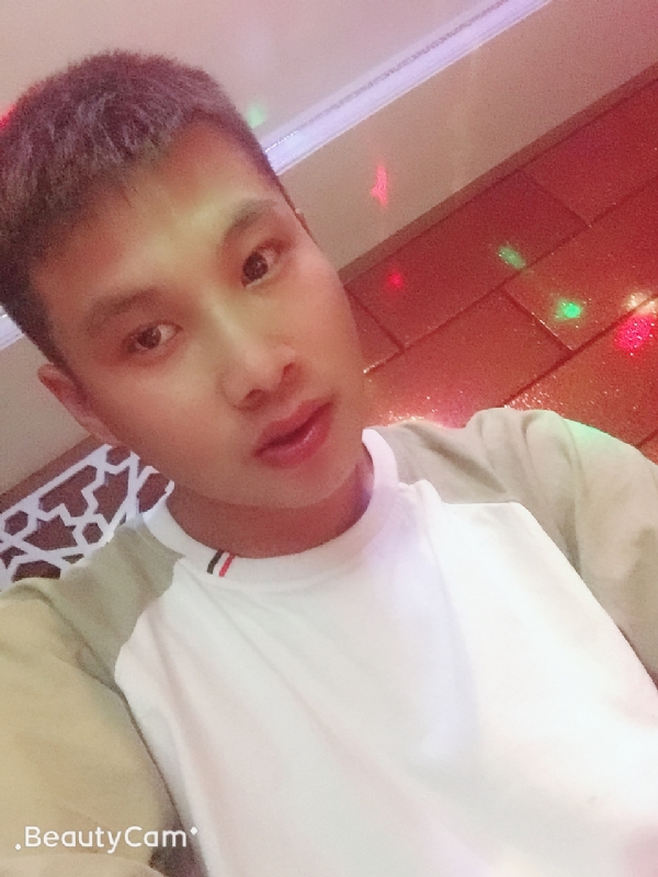 阿锋的第一张照片--九江相亲服务中心