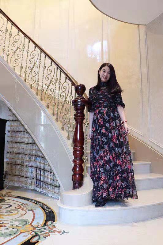 馨儿的第三张照片--九江相亲服务中心