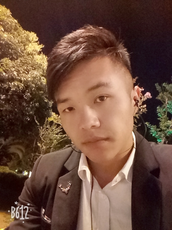 只求一陪伴的第一张照片--九江相亲服务中心