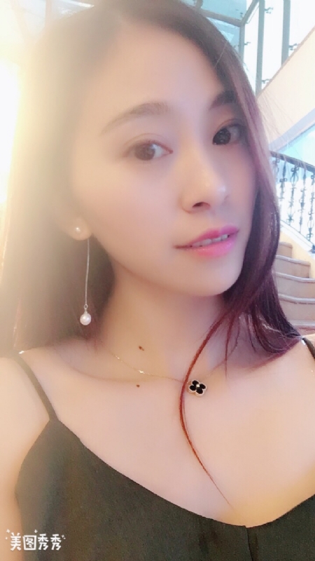 隨風的云的第一张照片--九江相亲服务中心