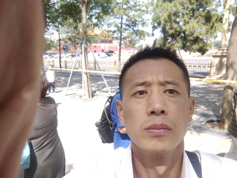 刘红兵的第一张照片--九江相亲服务中心