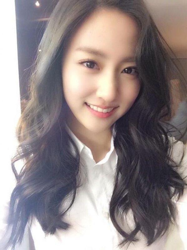 等爱的易微的第一张照片--九江相亲服务中心