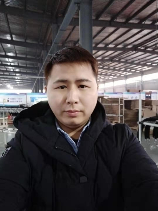 刀锋的第一张照片--九江相亲服务中心