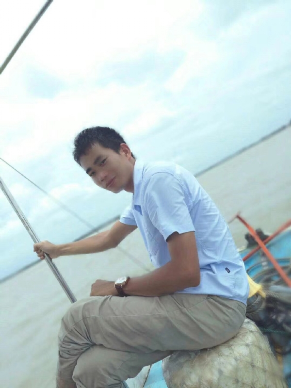 慵懒的猫的第一张照片--九江相亲服务中心