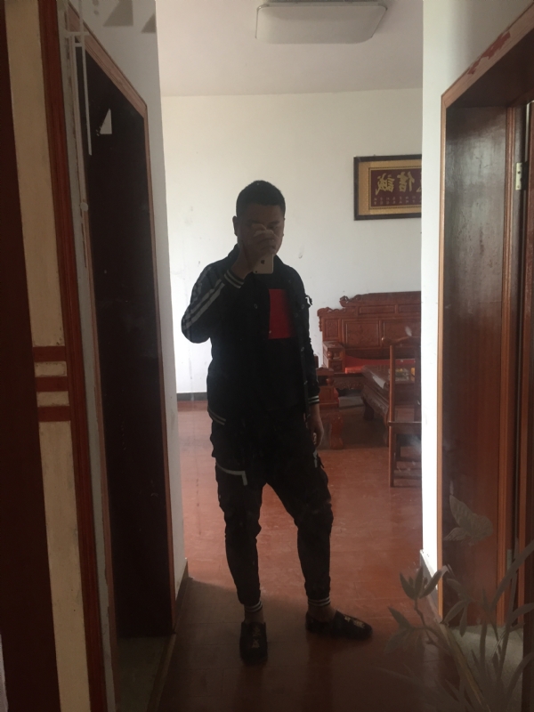 MC无所畏惧的第一张照片--九江相亲服务中心