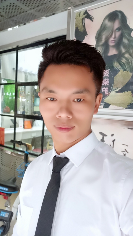 阳光男士的第一张照片--九江相亲服务中心