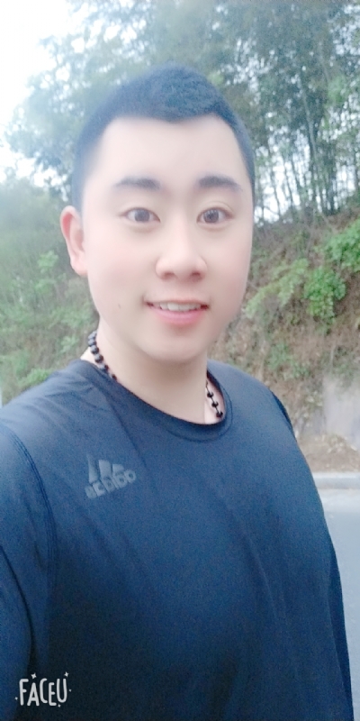 帅小伙的第一张照片--九江相亲服务中心