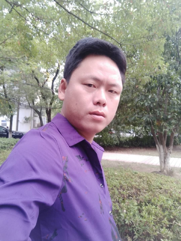黄龙飞的第一张照片--九江相亲服务中心