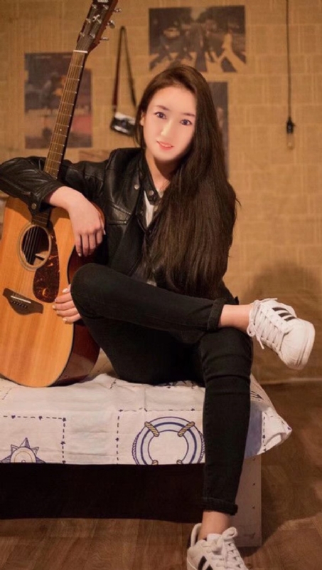 水中月的第一张照片--九江相亲服务中心