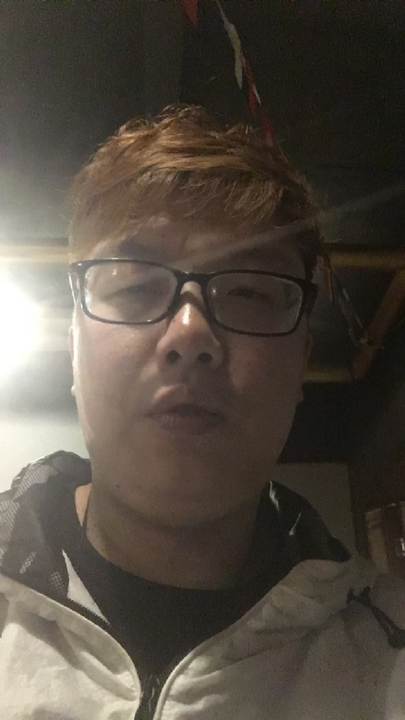 深情久伴更长情的第一张照片--九江相亲服务中心