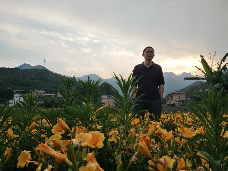 黄晓东的第一张照片--九江相亲服务中心