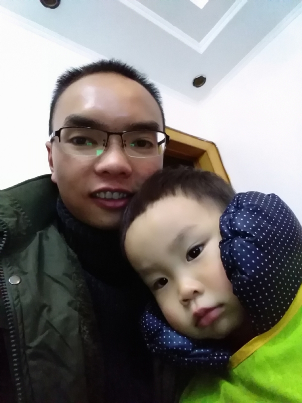 123木头人的第一张照片--九江相亲服务中心