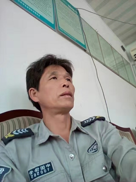 卧窗听雨的第一张照片--九江相亲服务中心