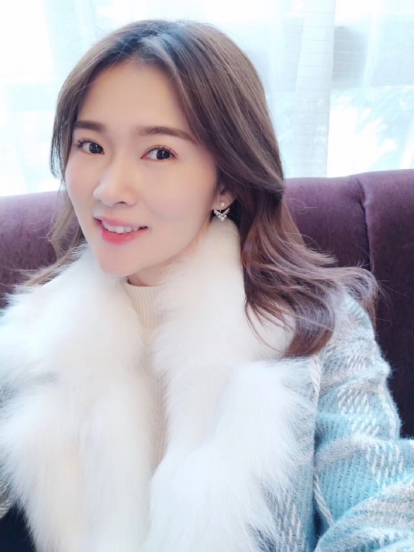 邓媛的第一张照片--九江相亲服务中心