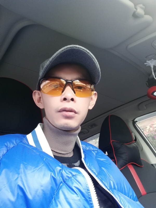 愿得一人心的第一张照片--九江相亲服务中心