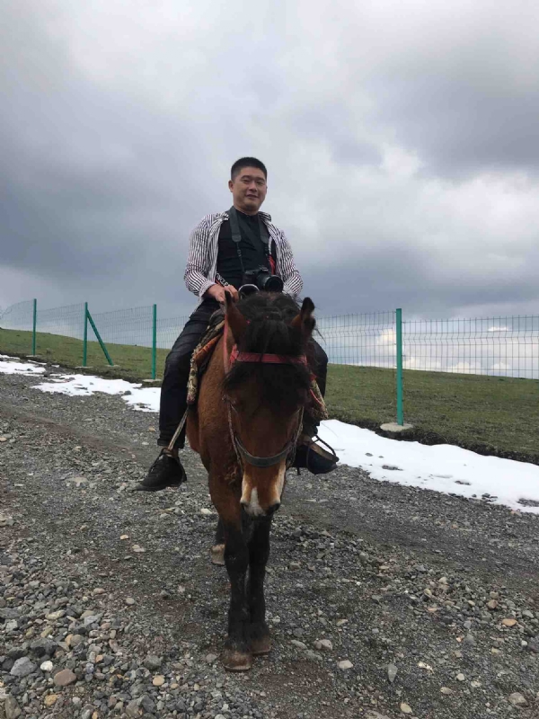 一个人的第一张照片--九江相亲服务中心