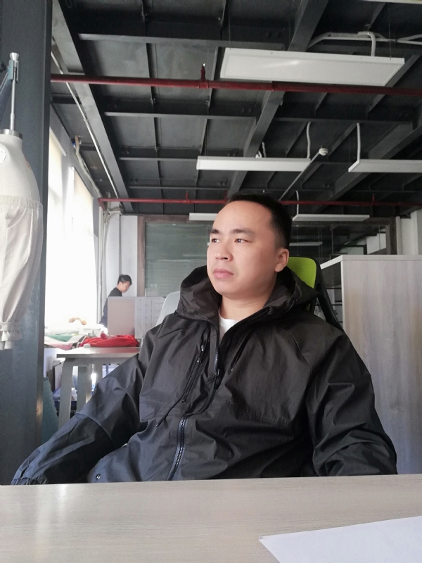 左眼皮跳跳的第一张照片--九江相亲服务中心