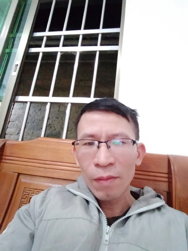 奋斗的第一张照片--九江相亲服务中心