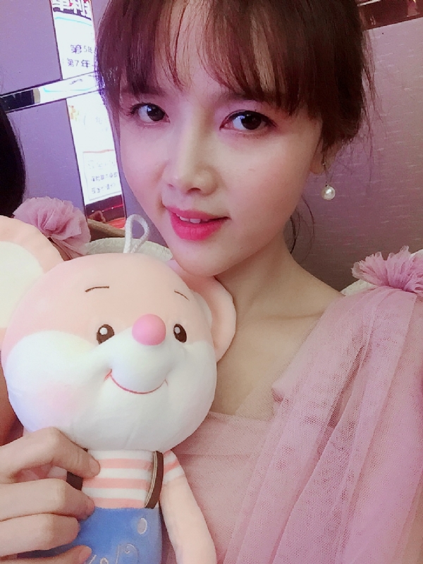 如朱砂的第一张照片--九江相亲服务中心