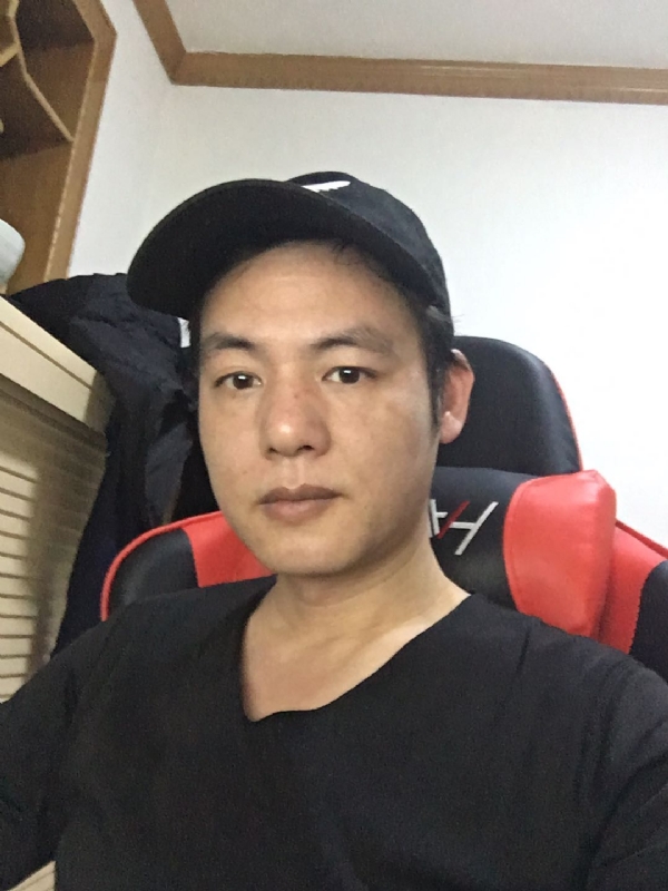 扛枪打鸟的第一张照片--九江相亲服务中心