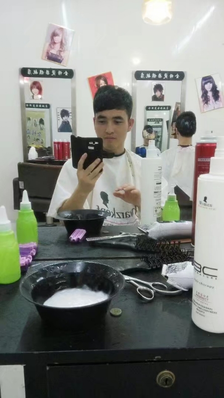 牛郎的第二张照片--九江相亲服务中心