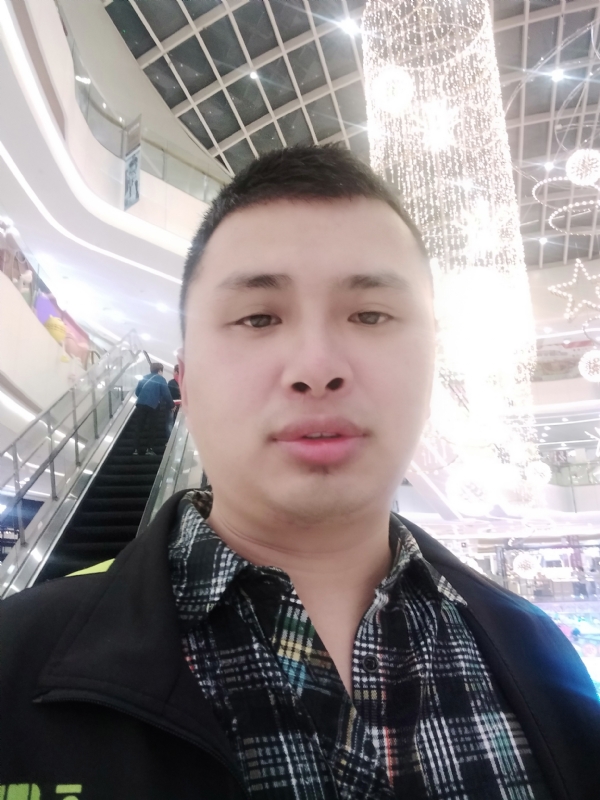 小胖的第一张照片--九江相亲服务中心