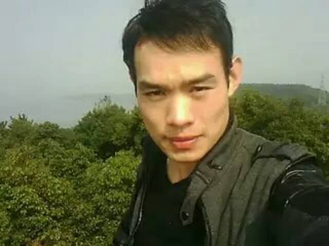 明镜的第二张照片--九江相亲服务中心