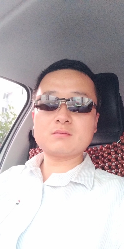 痛苦的单身狗的第一张照片--九江相亲服务中心