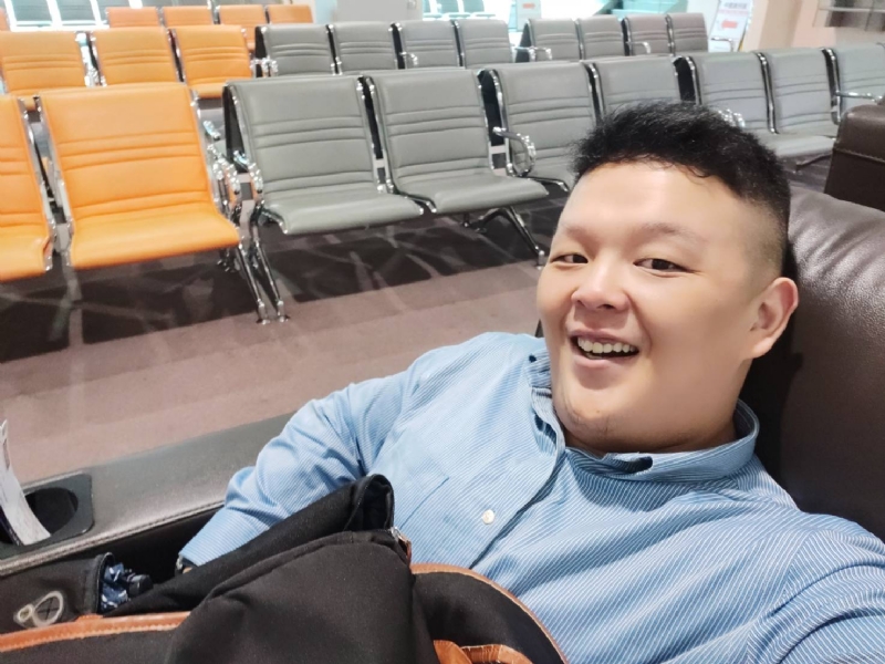 hu的第三张照片--九江相亲服务中心