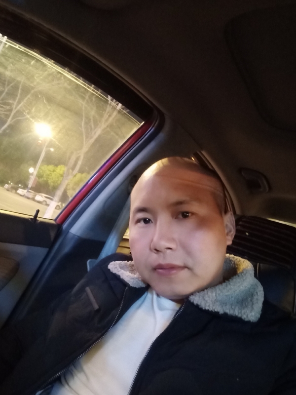 平平淡淡的第二张照片--九江相亲服务中心