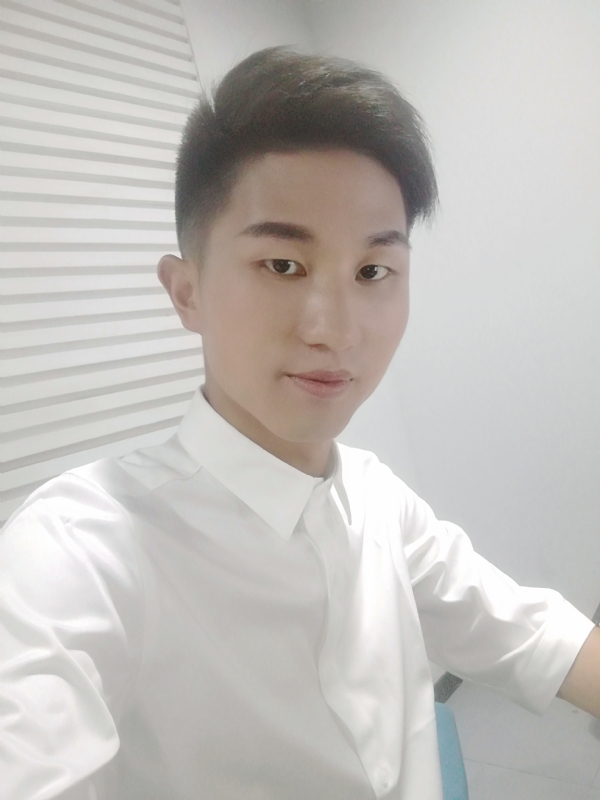 MrLi的第二张照片--九江相亲服务中心