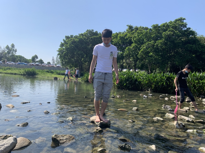 放假吃鸡的第二张照片--九江相亲服务中心