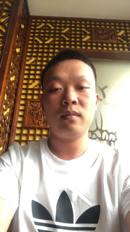 唐子龙的第一张照片--九江相亲服务中心