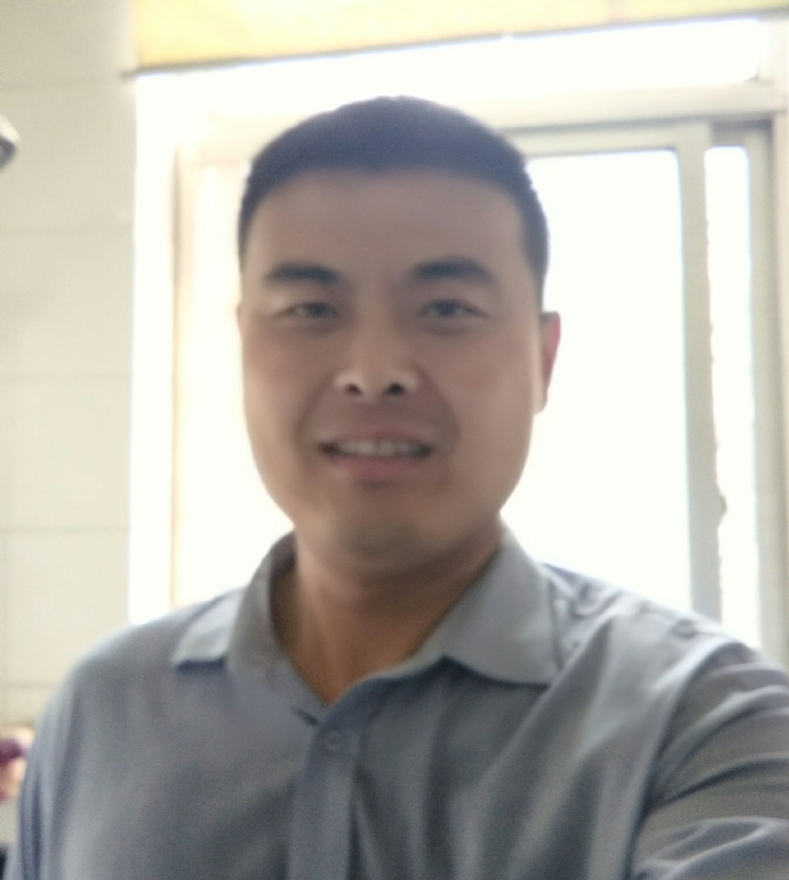 李伟的第一张照片--九江相亲服务中心