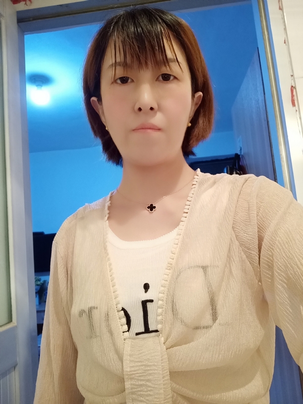 芬儿的第一张照片--九江相亲服务中心