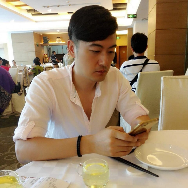 猩猩的第一张照片--九江相亲服务中心