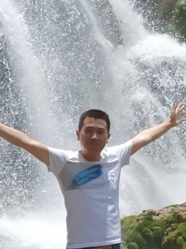 挪威森林的第一张照片--九江相亲服务中心