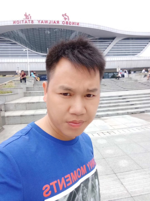 笑对人生的第一张照片--九江相亲服务中心