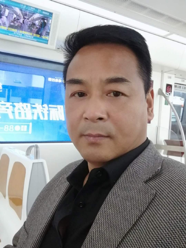 雪豹的第二张照片--九江相亲服务中心