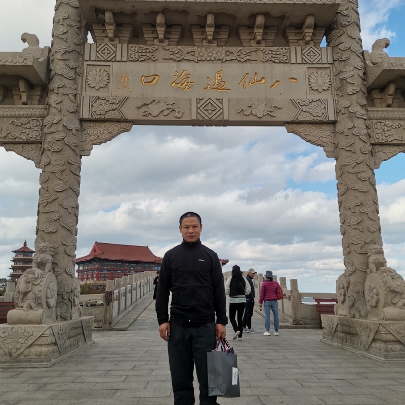 向日葵的微笑的第一张照片--九江相亲服务中心