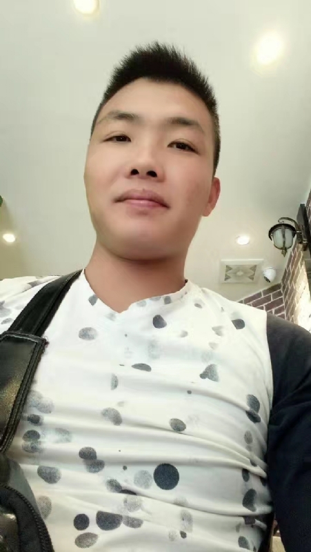 吃生蚝的小乖乖的第一张照片--九江相亲服务中心