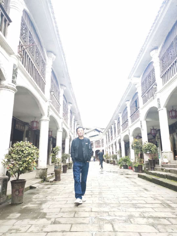 斌哥哥的第一张照片--九江相亲服务中心