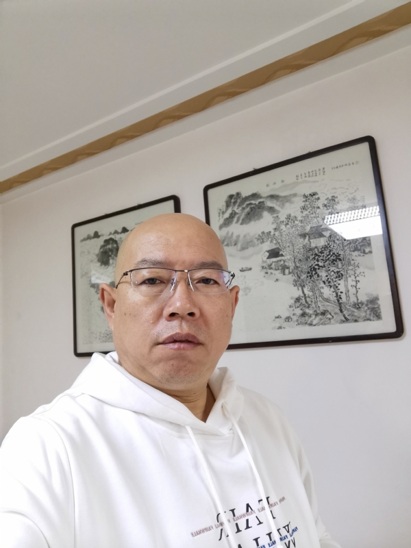 光头博士的第一张照片--九江相亲服务中心