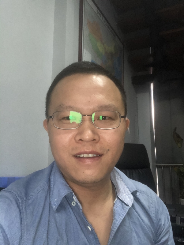 小吴的第一张照片--九江相亲服务中心