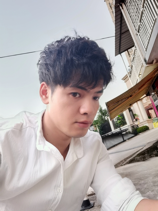 幕后老板的第一张照片--九江相亲服务中心