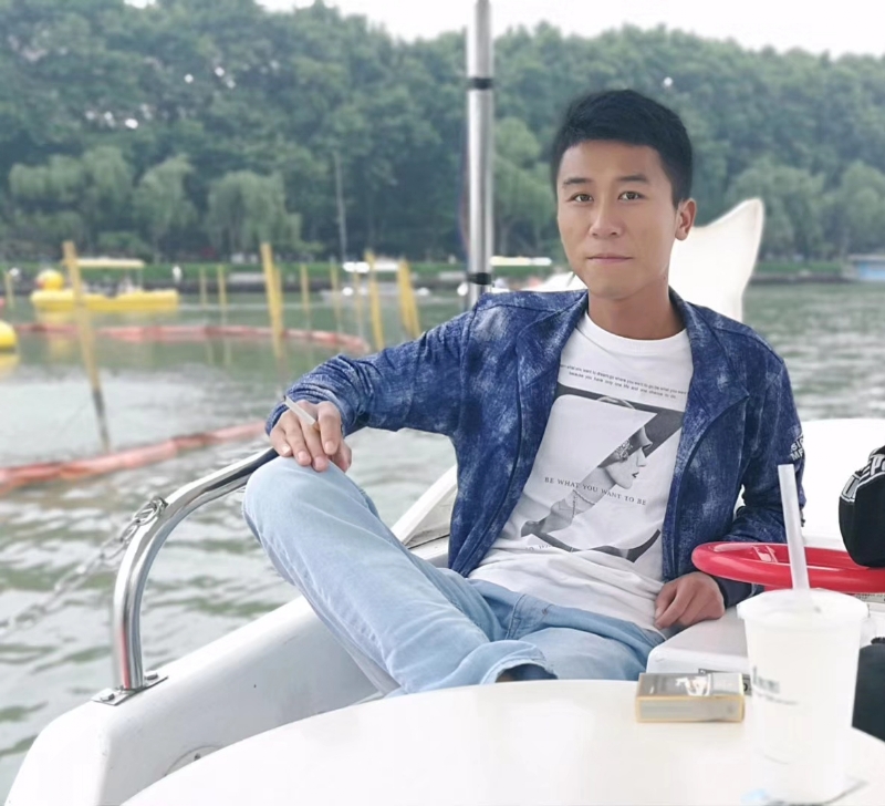 小熊微品的第一张照片--九江相亲服务中心