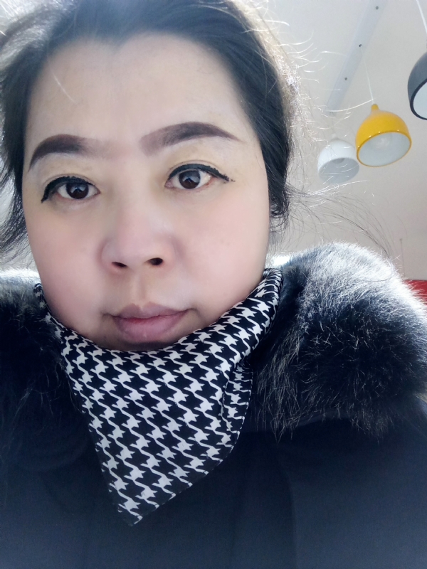 余猪猪的第一张照片--九江相亲服务中心